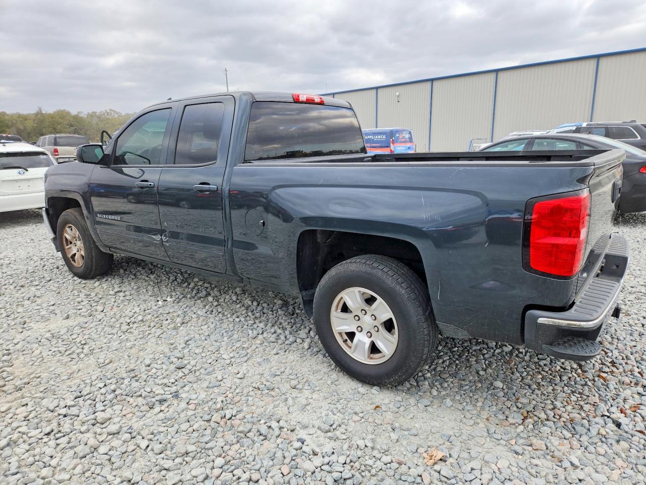 2017 Chevrolet Silverado C1500 Lt - zdjęcie 2