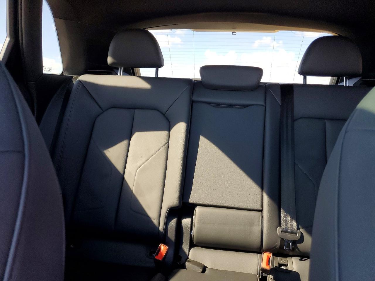 2024 Audi Q3 Premium 40 - zdjęcie 10