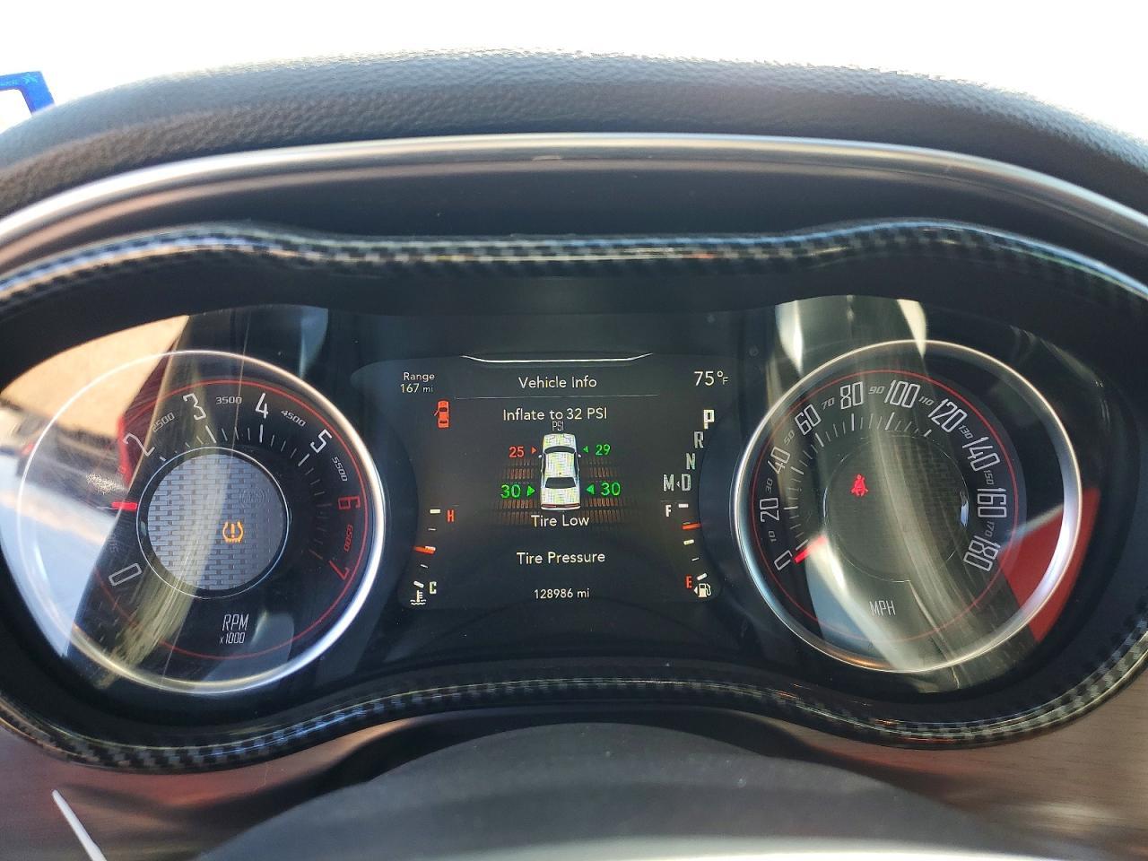 2017 Dodge Challenger R/T 392 - zdjęcie 9