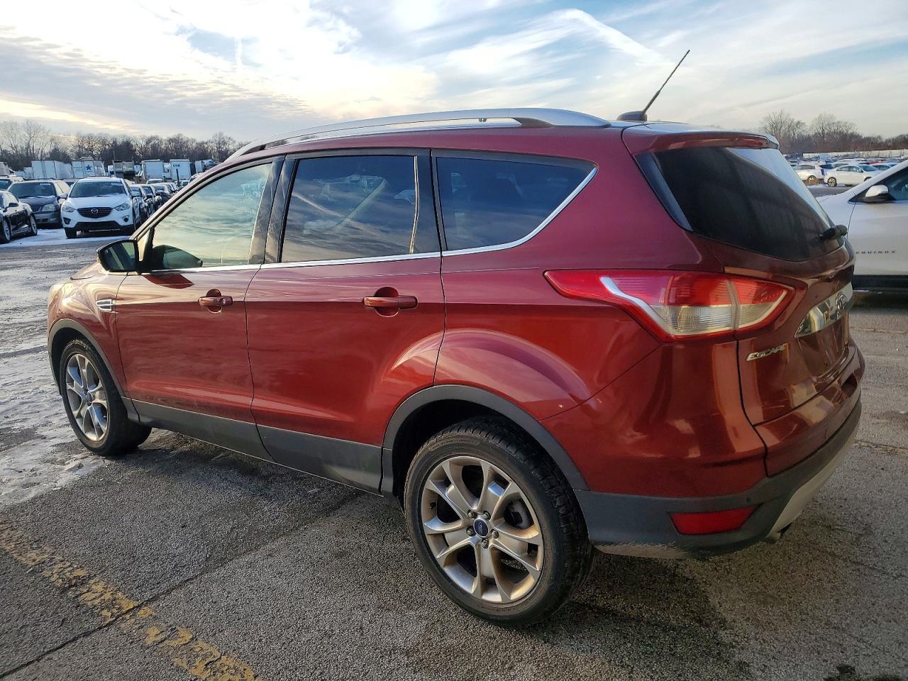 2014 Ford Escape Titanium - zdjęcie 2