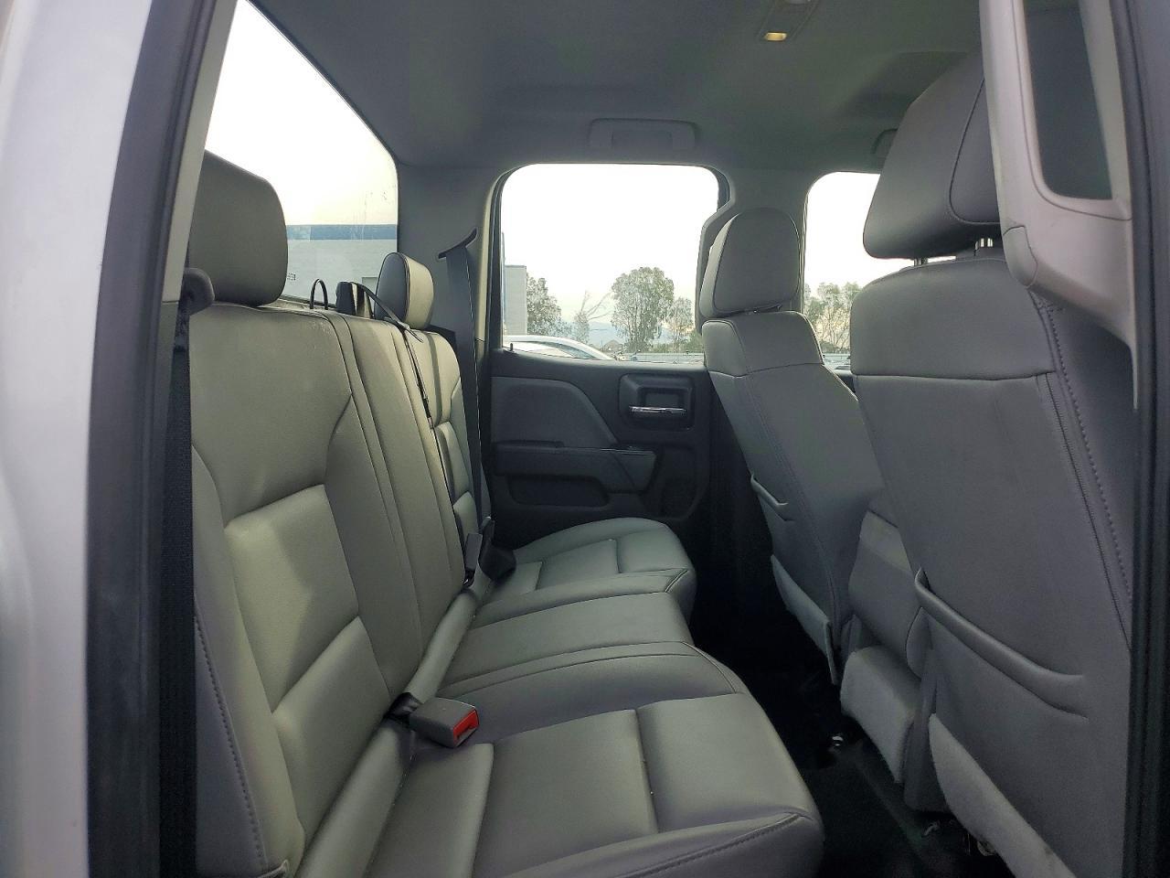 2018 Chevrolet Silverado K1500 - zdjęcie 10