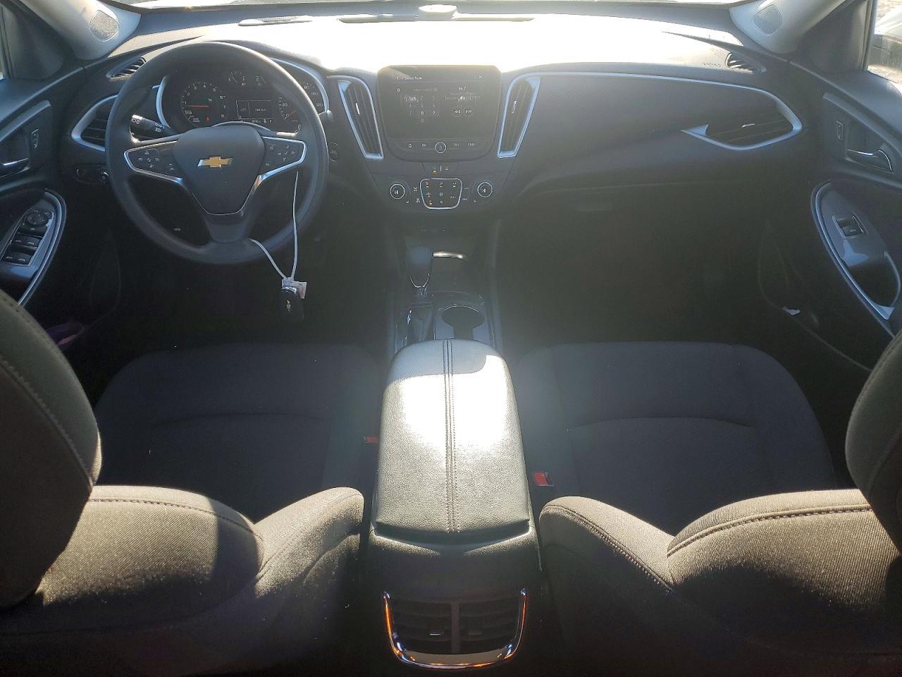 2024 Chevrolet Malibu Lt - zdjęcie 8