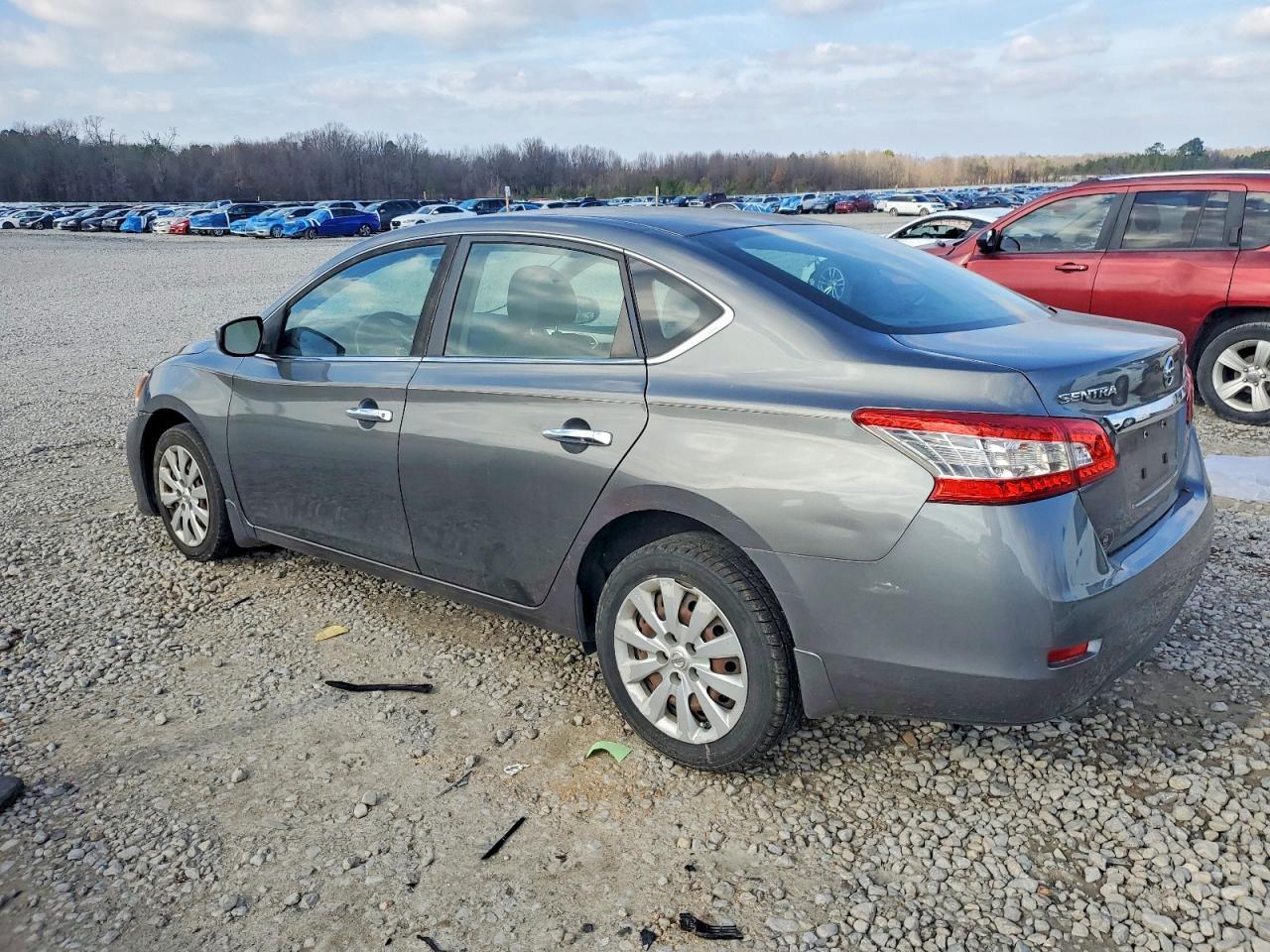 2015 Nissan Sentra S - zdjęcie 2