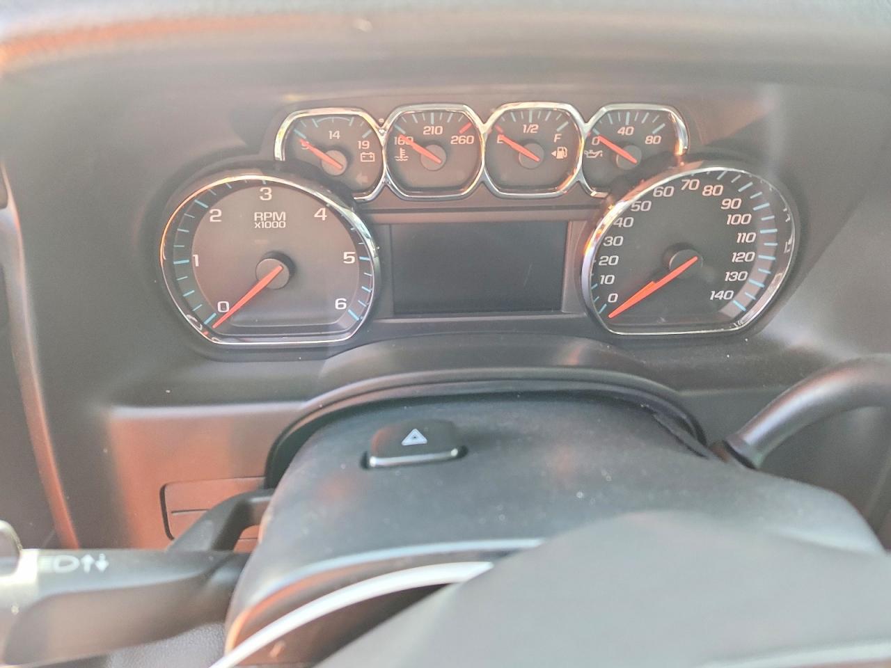 2017 Chevrolet Suburban C1500 Lt - zdjęcie 9