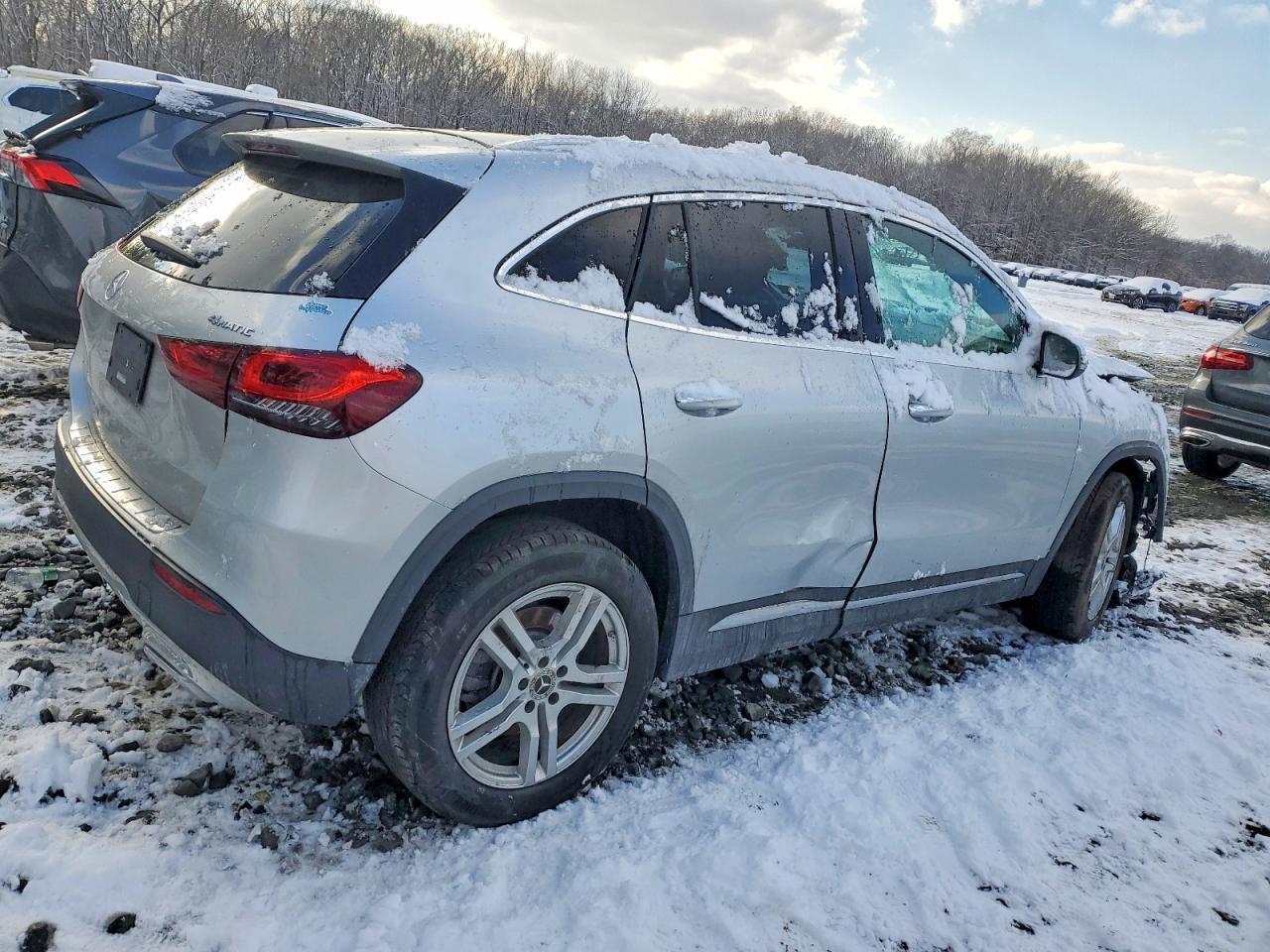 2021 Mercedes-Benz Gla 250 4Matic - zdjęcie 3