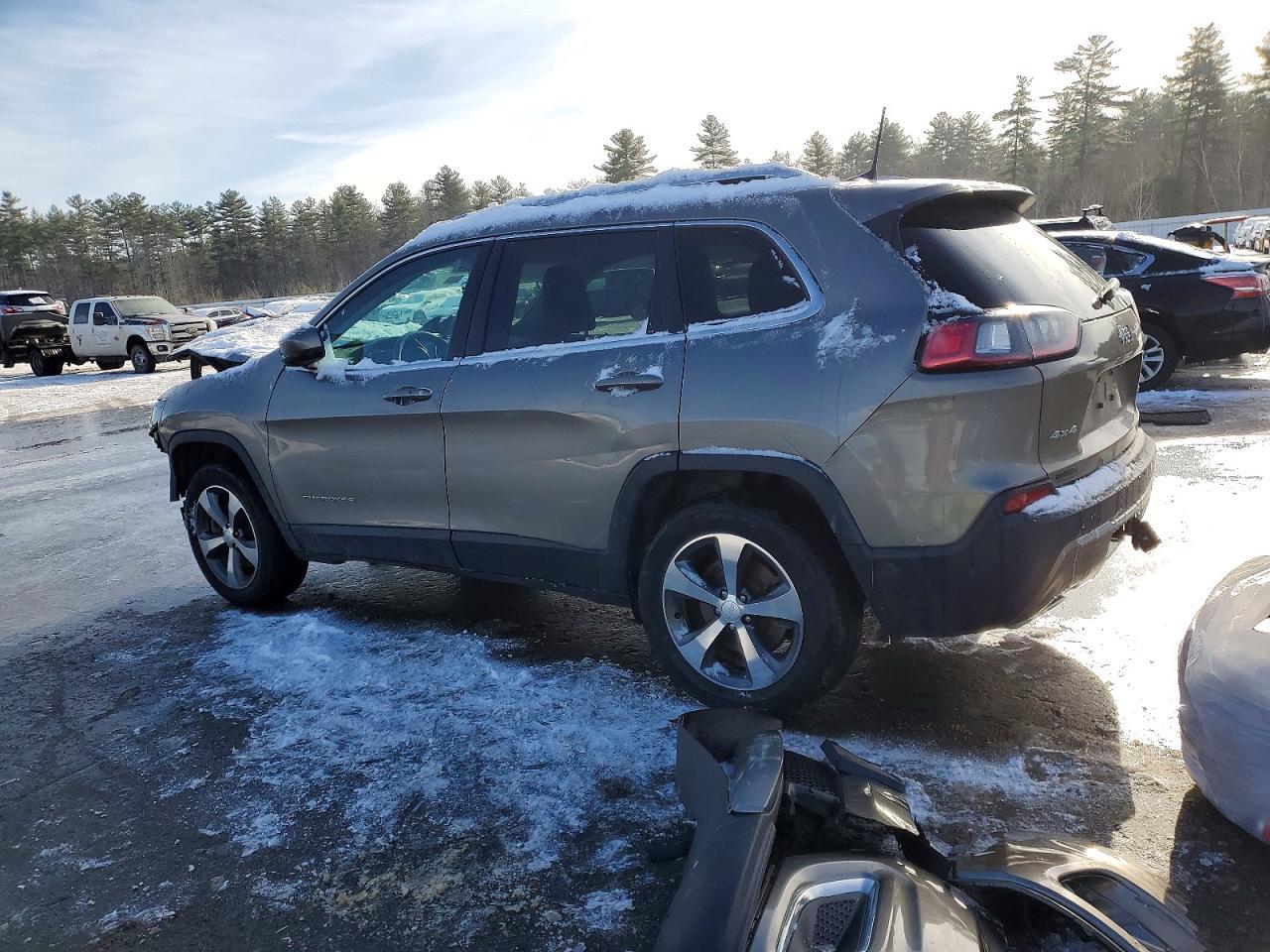 2019 Jeep Cherokee Limited - zdjęcie 2