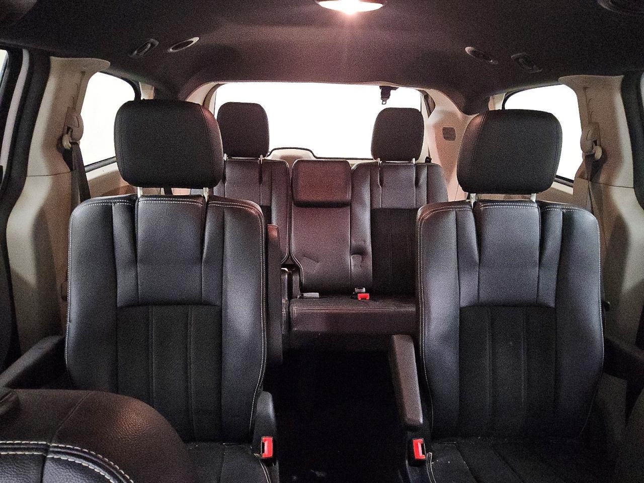 2015 Dodge Grand Caravan Sxt - zdjęcie 10