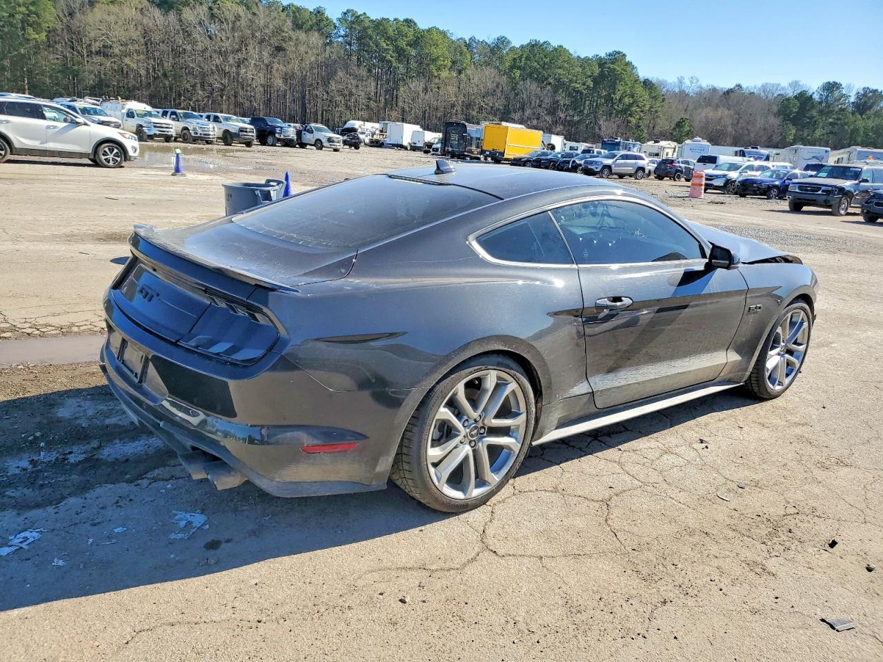 2023 Ford Mustang Gt - zdjęcie 3