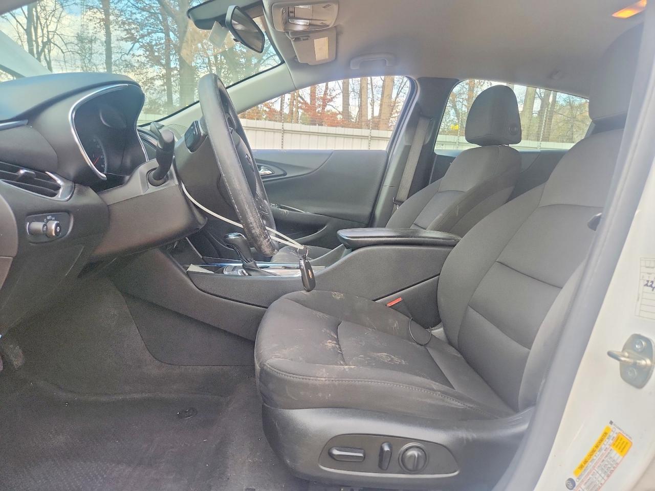 2020 Chevrolet Malibu Lt - zdjęcie 7