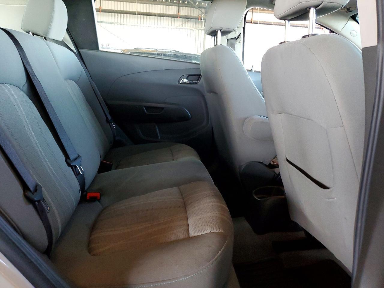 2015 Chevrolet Sonic Lt - zdjęcie 10