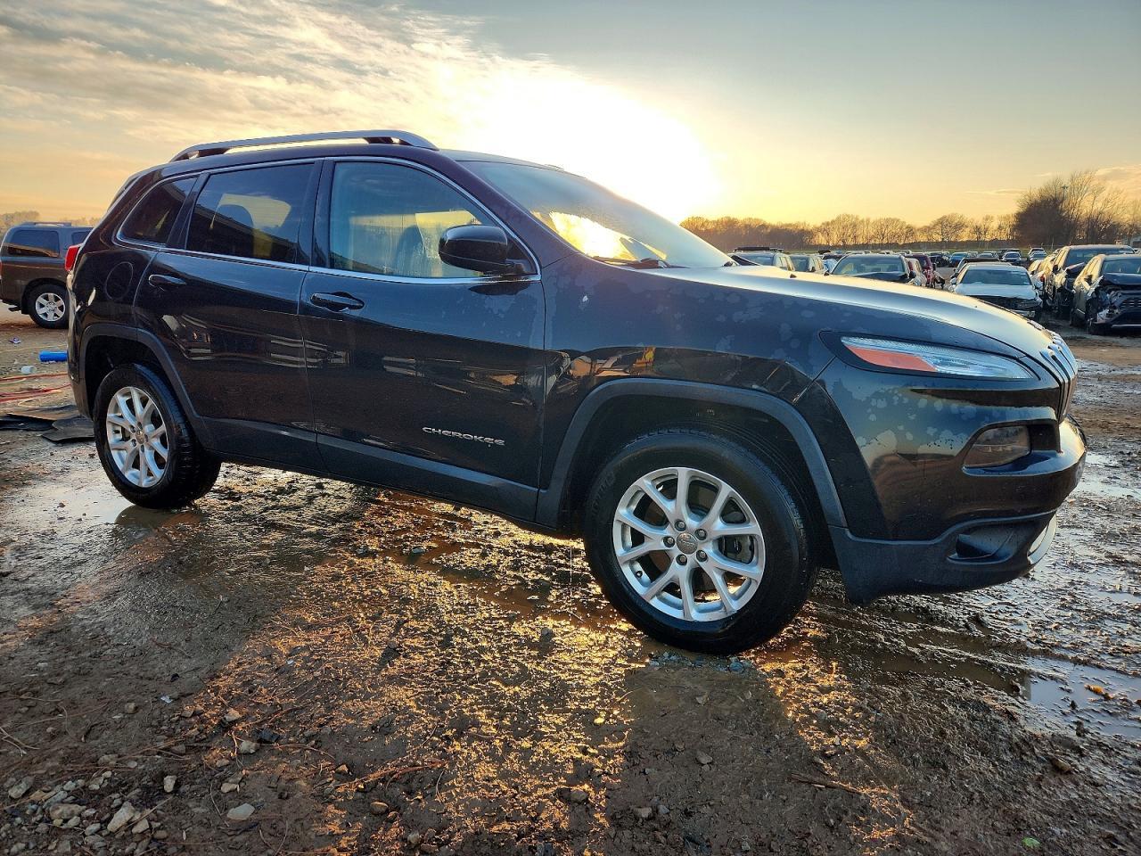 2015 Jeep Cherokee Latitude - zdjęcie 4
