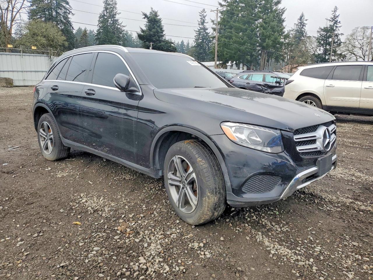 2017 Mercedes-Benz Glc 300 4Matic - zdjęcie 4