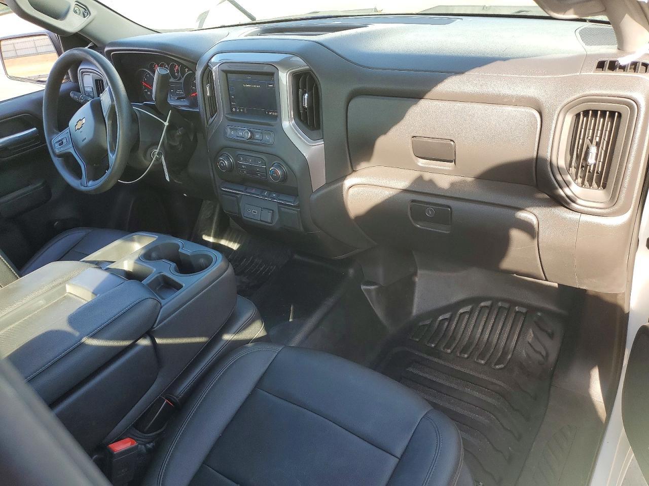 2021 Chevrolet Silverado C1500 - zdjęcie 8