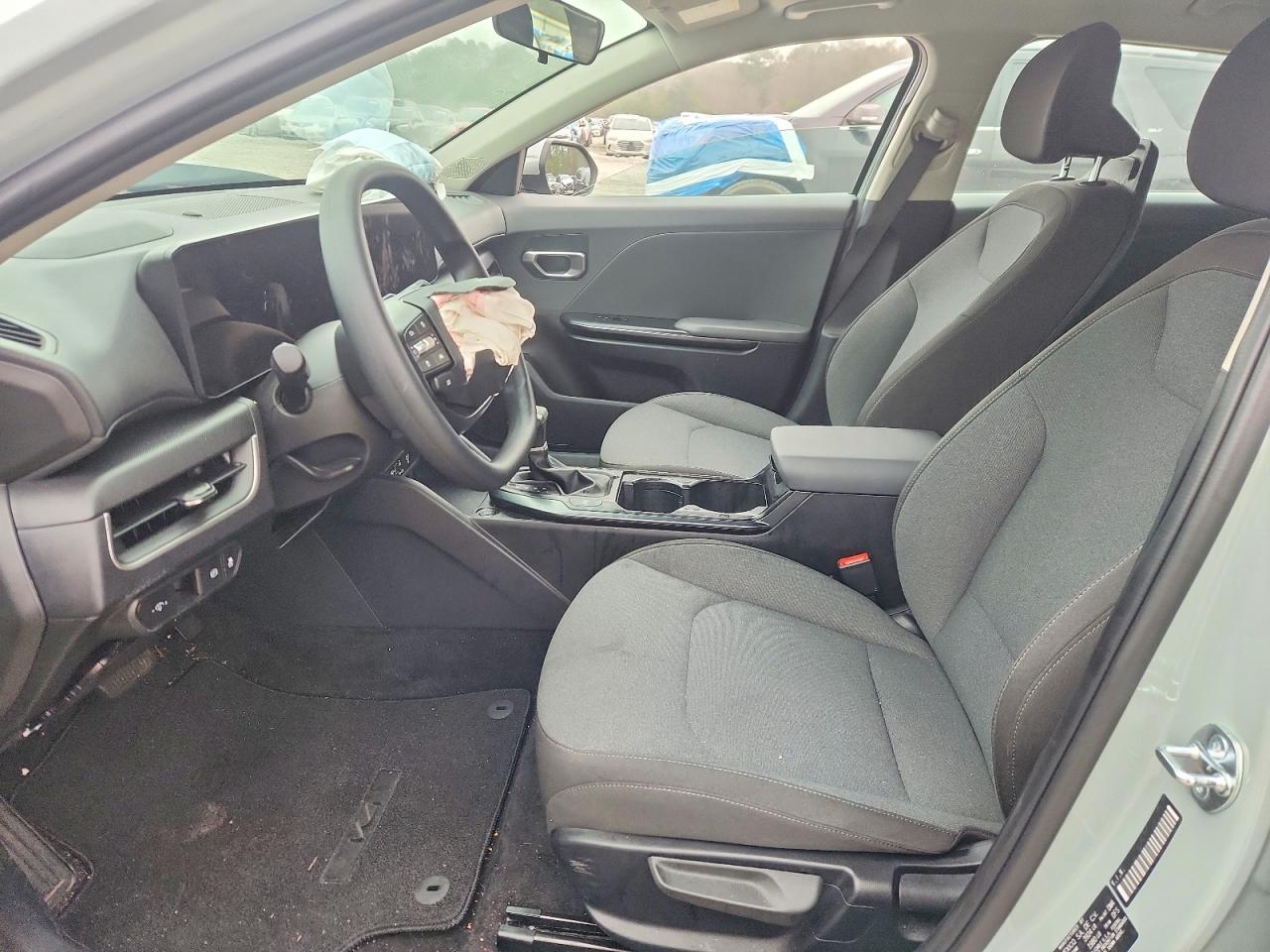 2025 Kia K4 Lx - zdjęcie 7