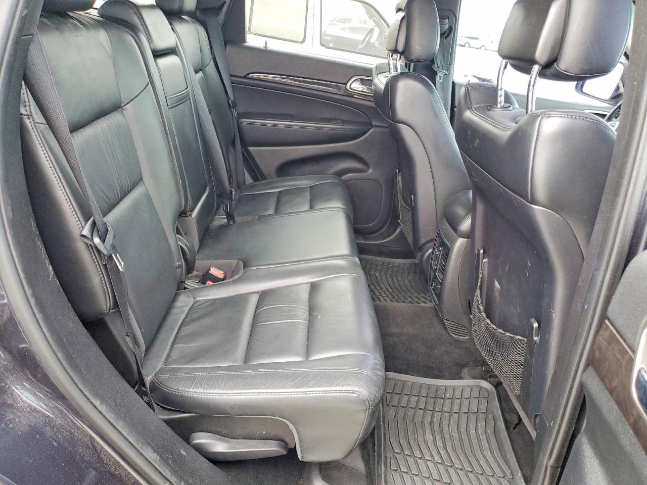 2013 Jeep Grand Cherokee Laredo - zdjęcie 11