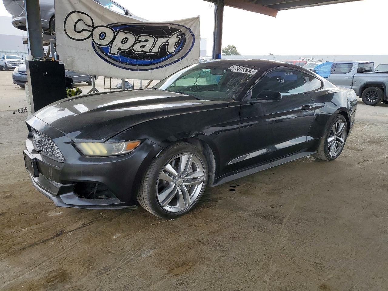 2016 Ford Mustang - zdjęcie główne