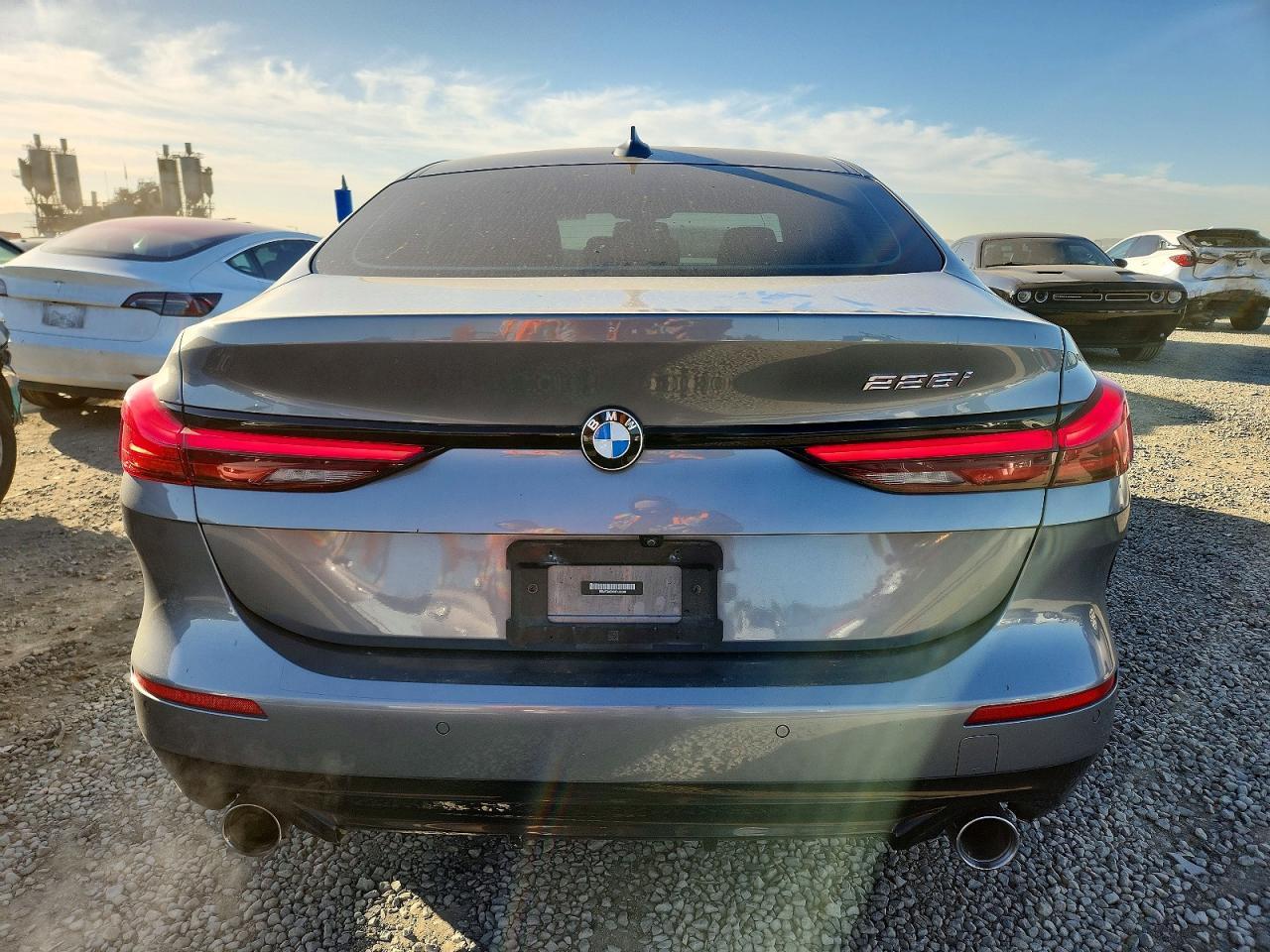2022 BMW 228I - zdjęcie 6
