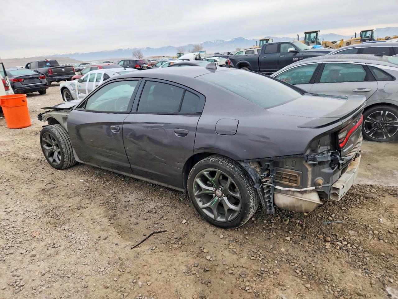 2015 Dodge Charger Sxt - zdjęcie 2
