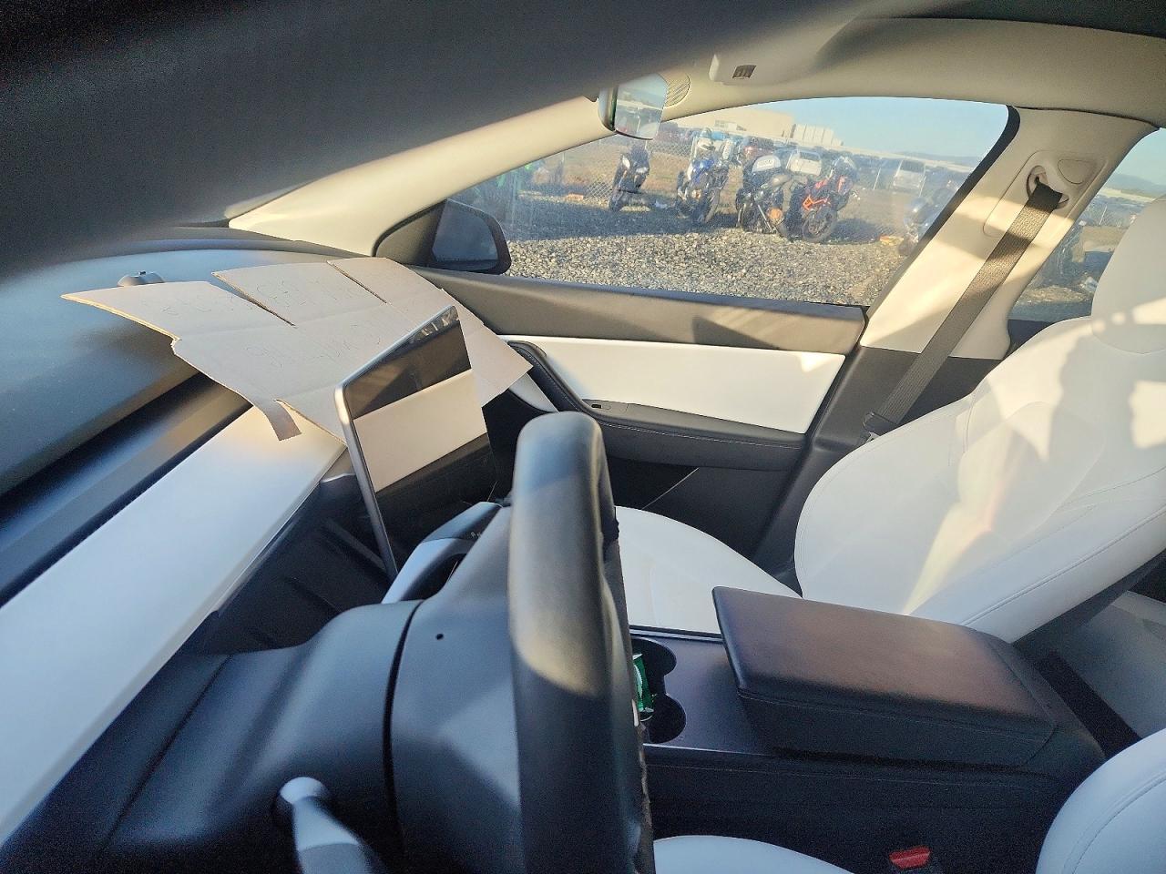 2021 Tesla Model Y - zdjęcie 9