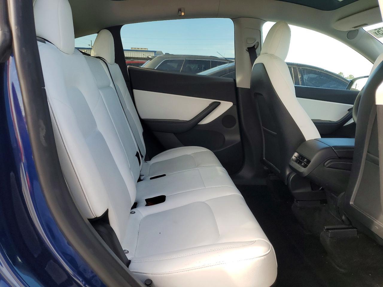 2022 Tesla Model Y - zdjęcie 11