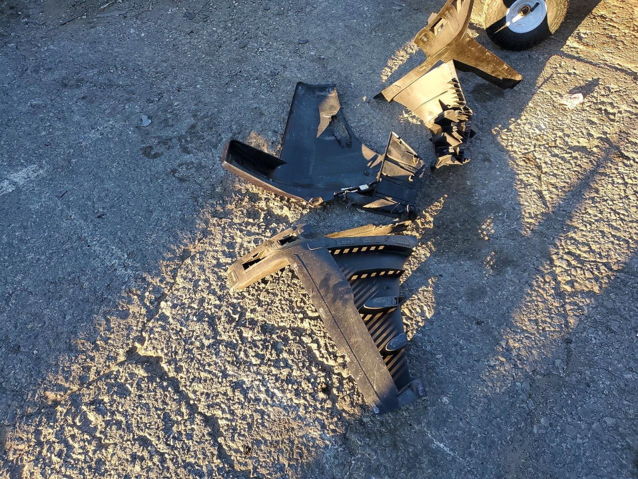 2020 Chevrolet Silverado K1500 Custom - zdjęcie 12