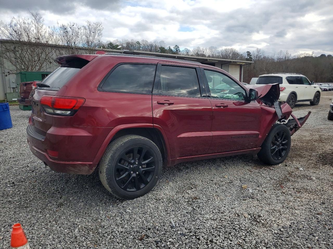 2019 Jeep Grand Cherokee Laredo - zdjęcie 3