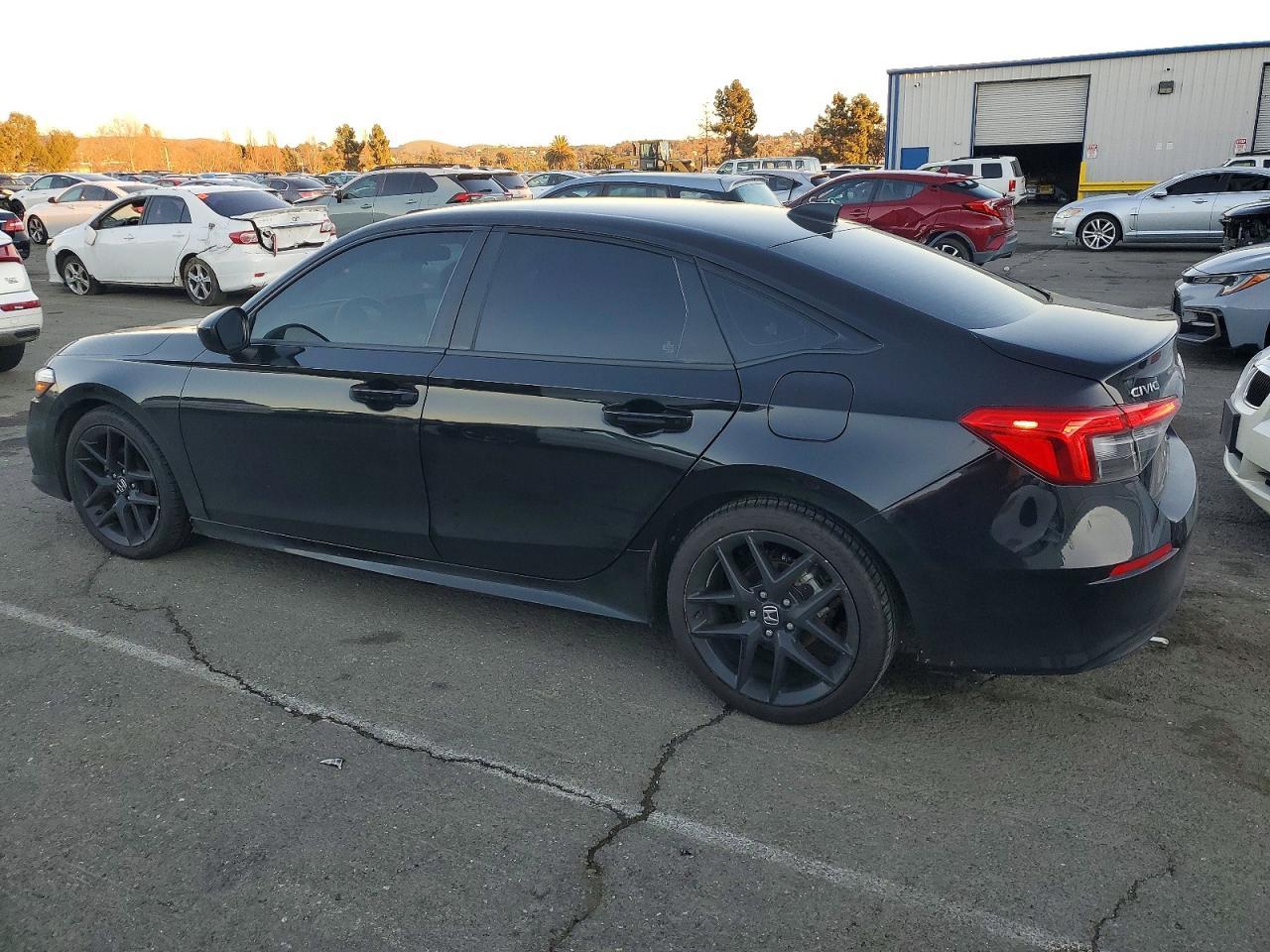 2023 Honda Civic Sport - zdjęcie 2