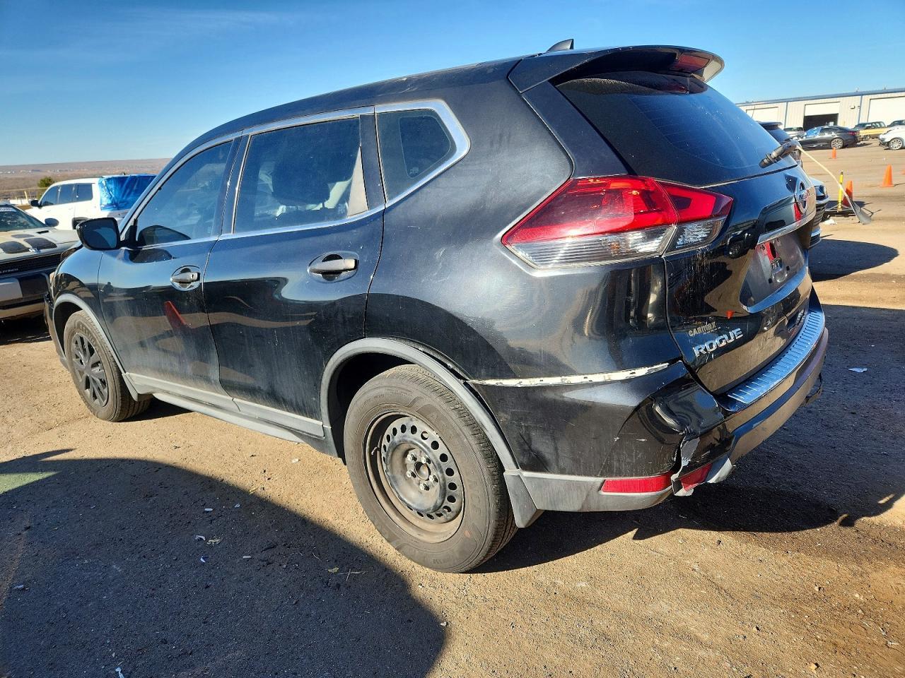 2018 Nissan Rogue S - zdjęcie 2