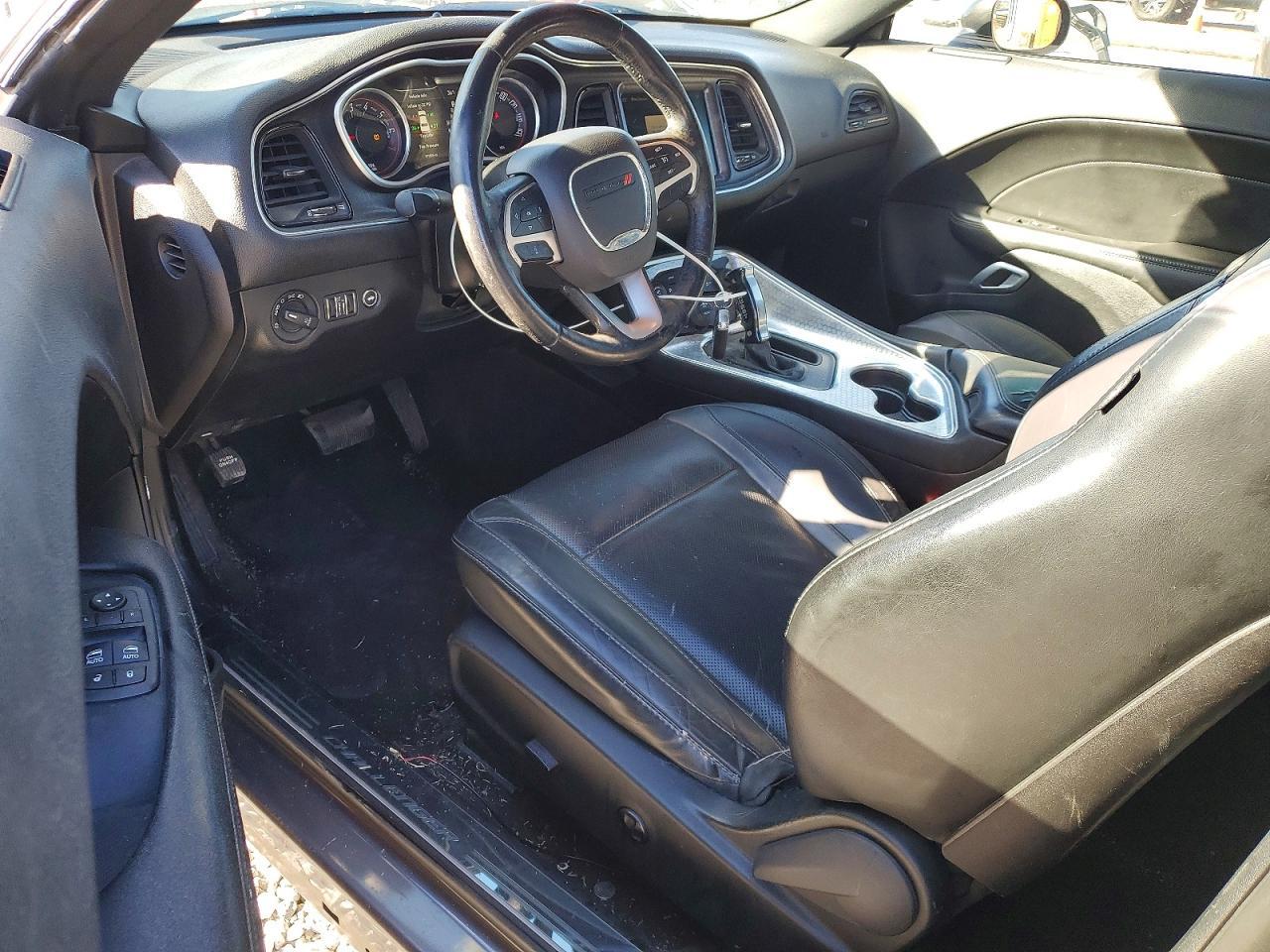 2016 Dodge Challenger Sxt - zdjęcie 8