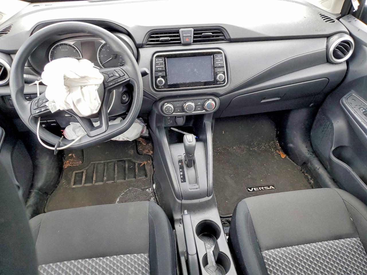 2024 Nissan Versa S - zdjęcie 8