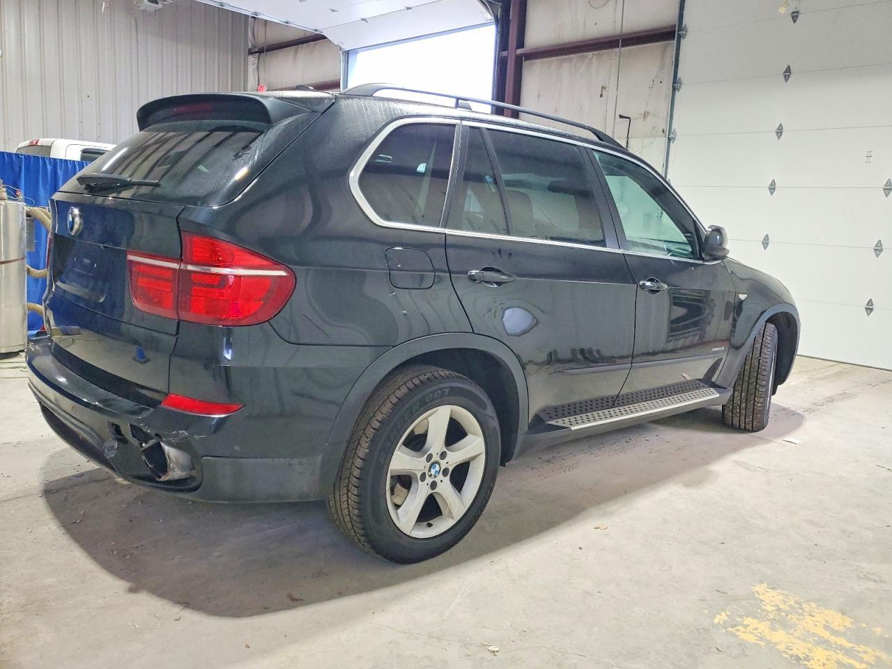 2013 BMW X5 xDrive50I - zdjęcie 3