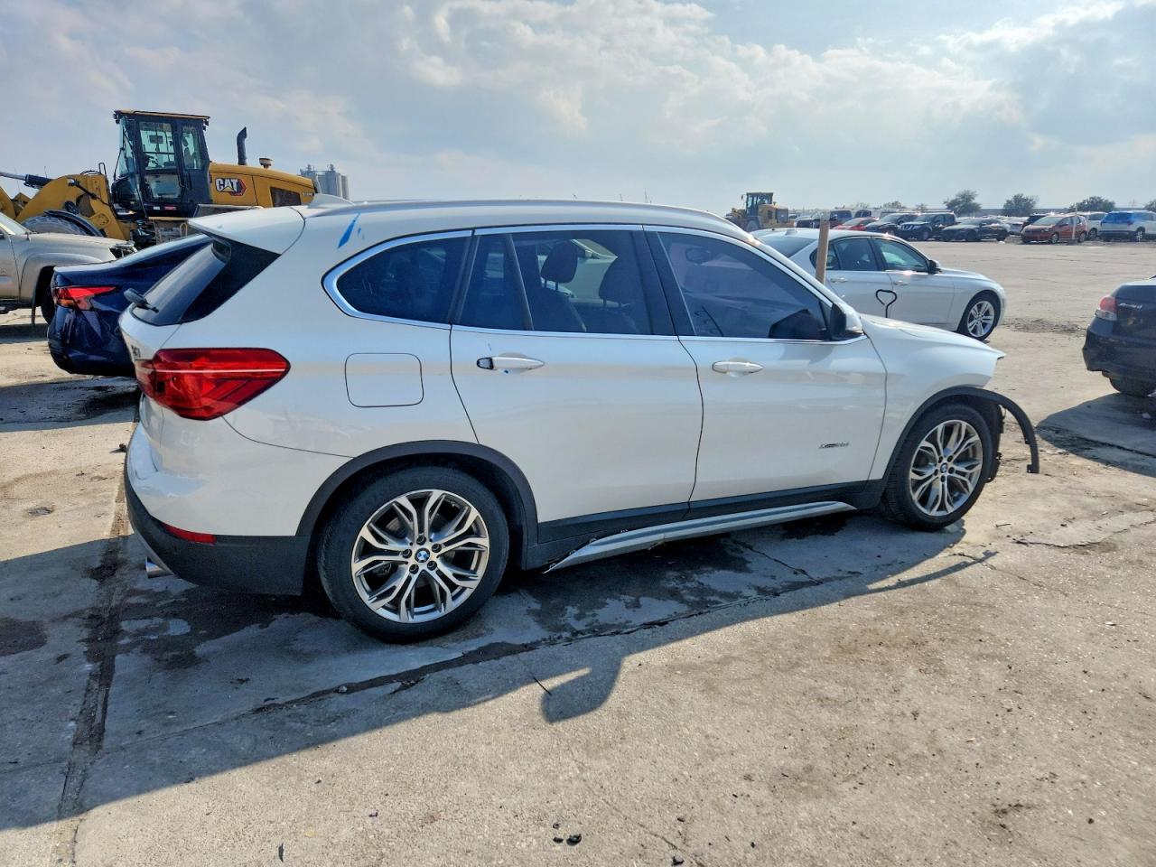 2016 BMW X1 xDrive28I - zdjęcie 3