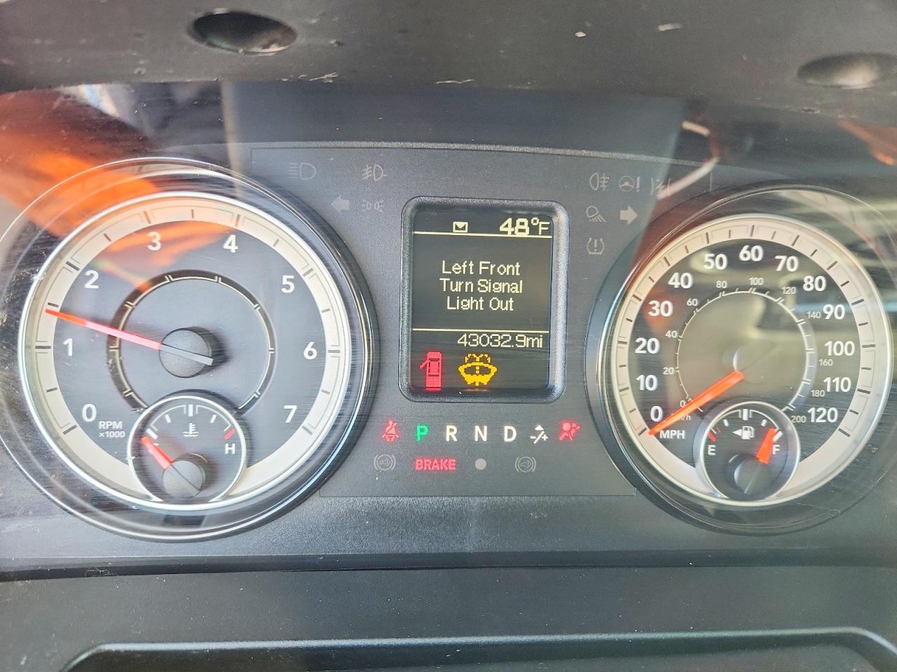 2020 Ram 1500 Classic Tradesman - zdjęcie 9