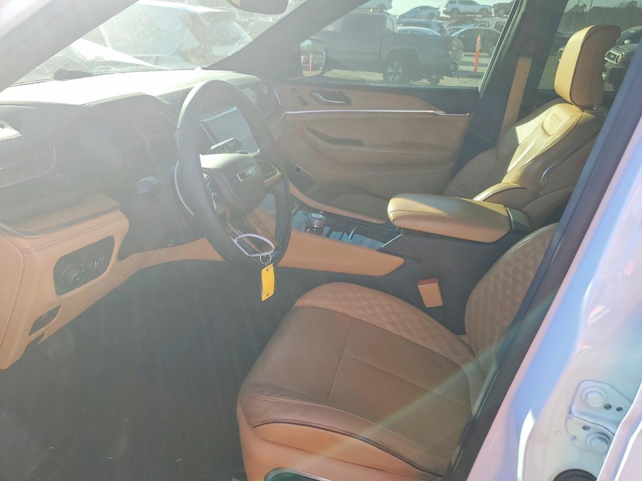 2022 Jeep Grand Cherokee Summit - zdjęcie 7