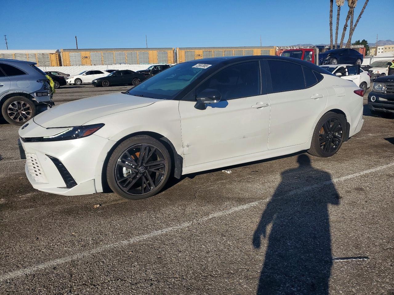 2025 Toyota Camry Xse - zdjęcie główne