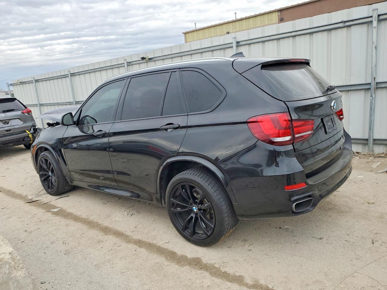 2017 BMW X5 xDrive35I - zdjęcie 2