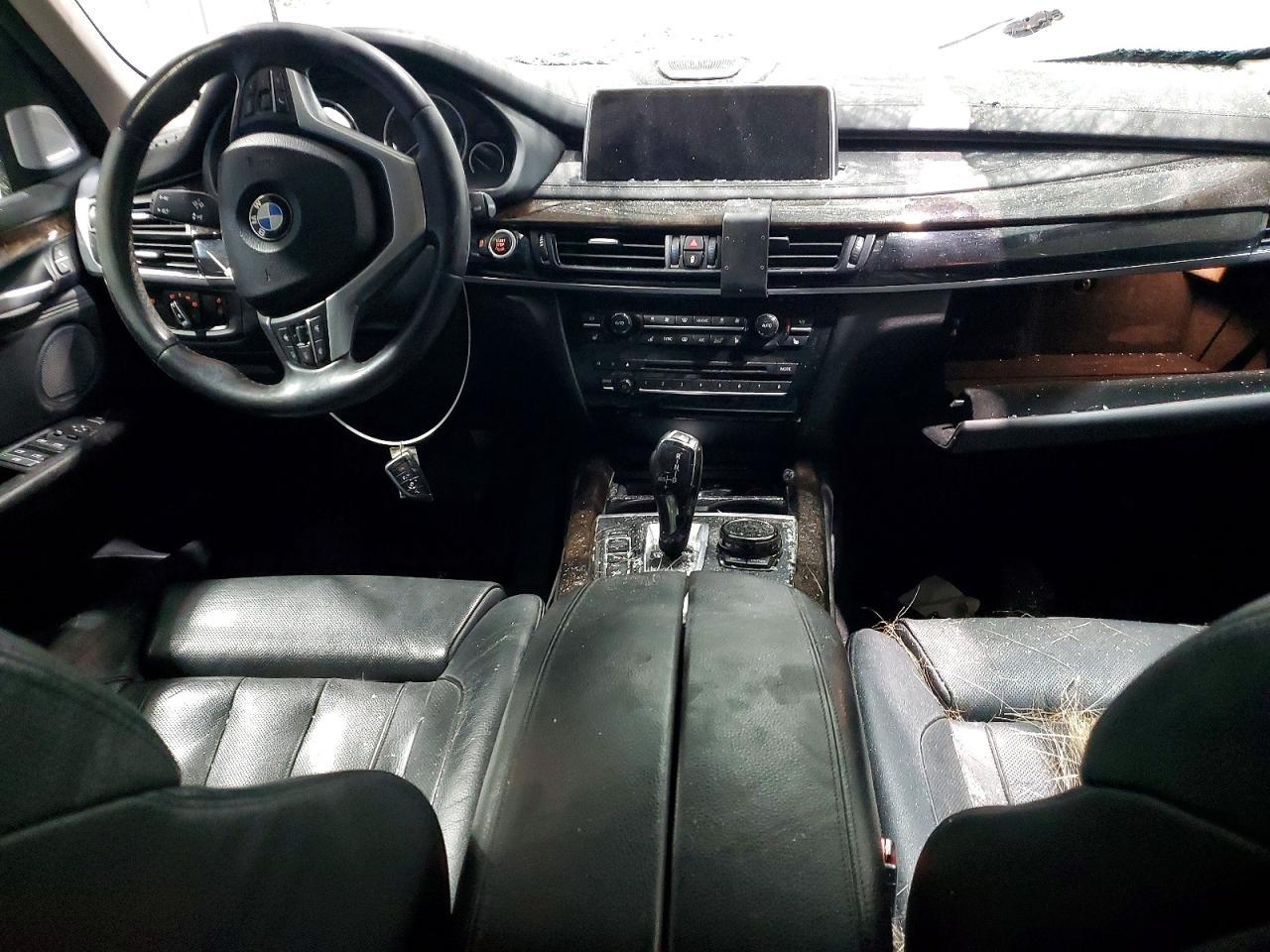 2016 BMW X5 xDrive50I - zdjęcie 8