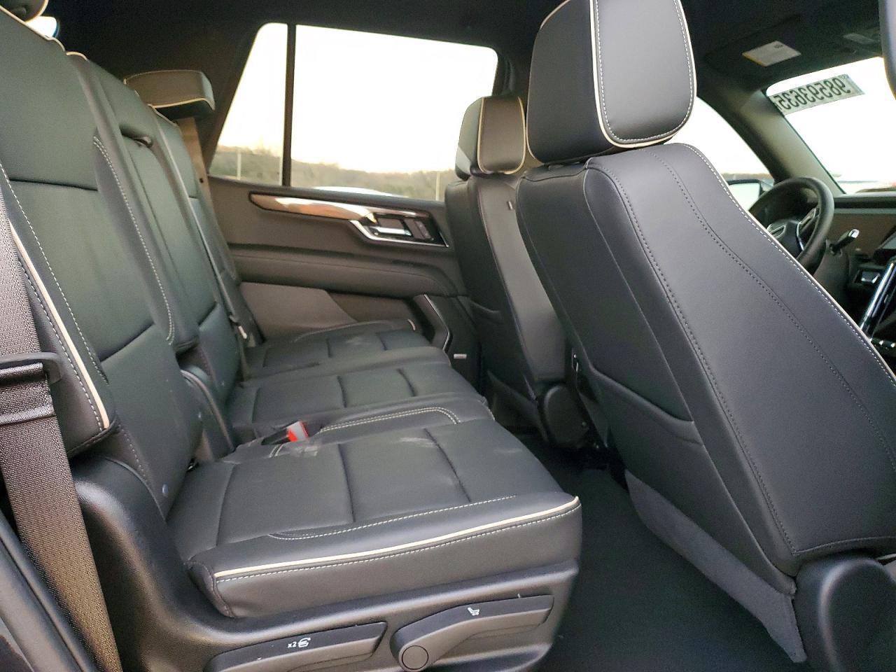 2025 GMC Yukon Elevation - zdjęcie 11