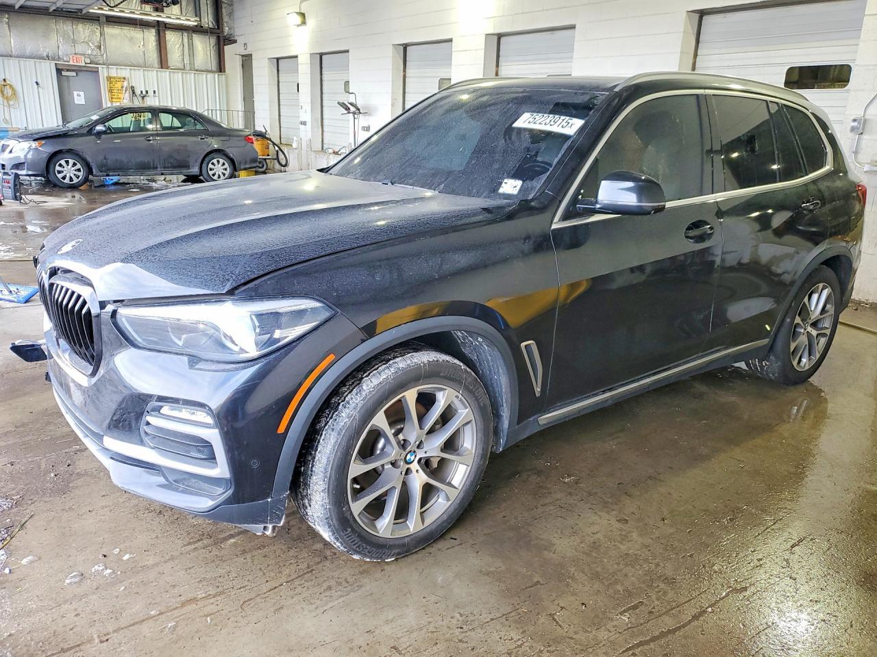 2019 BMW X5 xDrive40I - zdjęcie główne