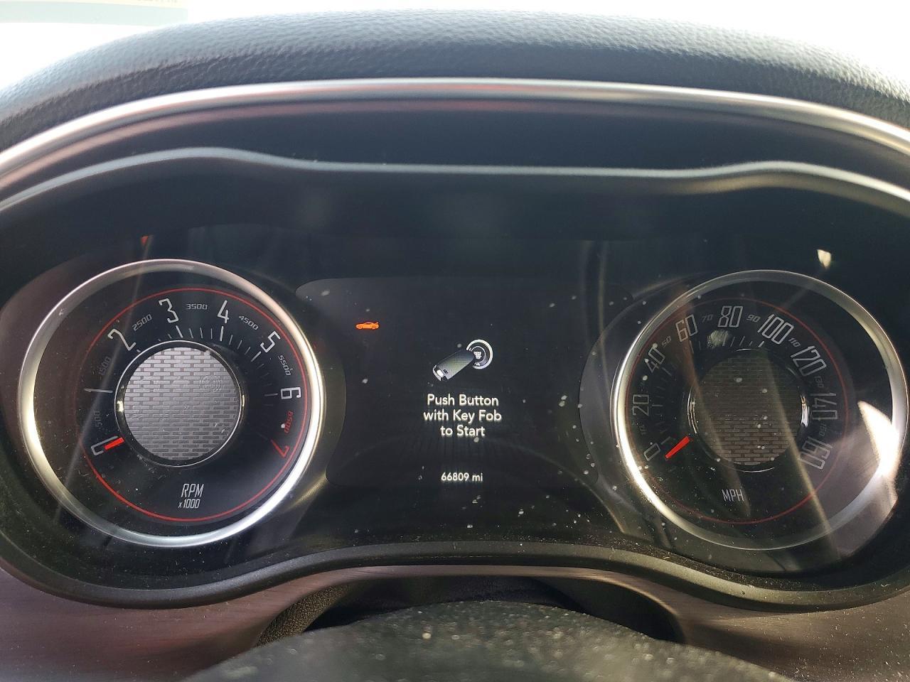 2017 Dodge Challenger Sxt - zdjęcie 9