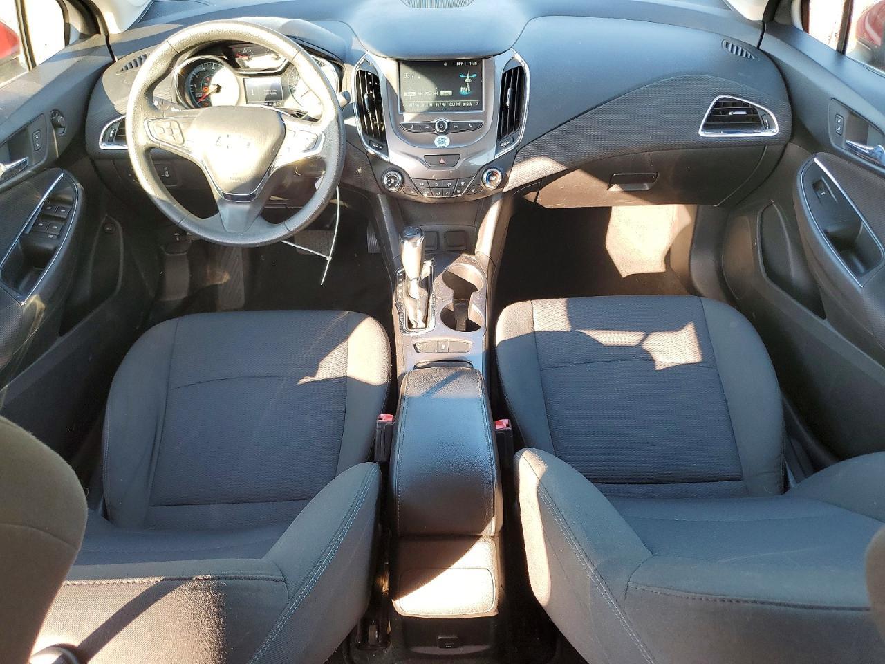 2018 Chevrolet Cruze Lt - zdjęcie 8