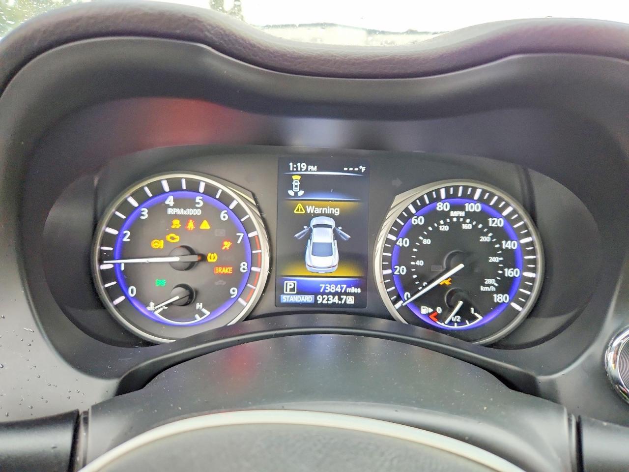 2018 Infiniti Q60 Red Sport 400 - zdjęcie 9