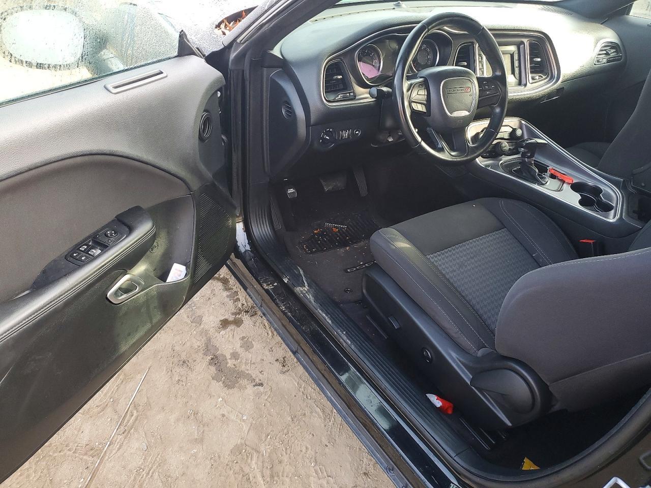 2017 Dodge Challenger Sxt - zdjęcie 8