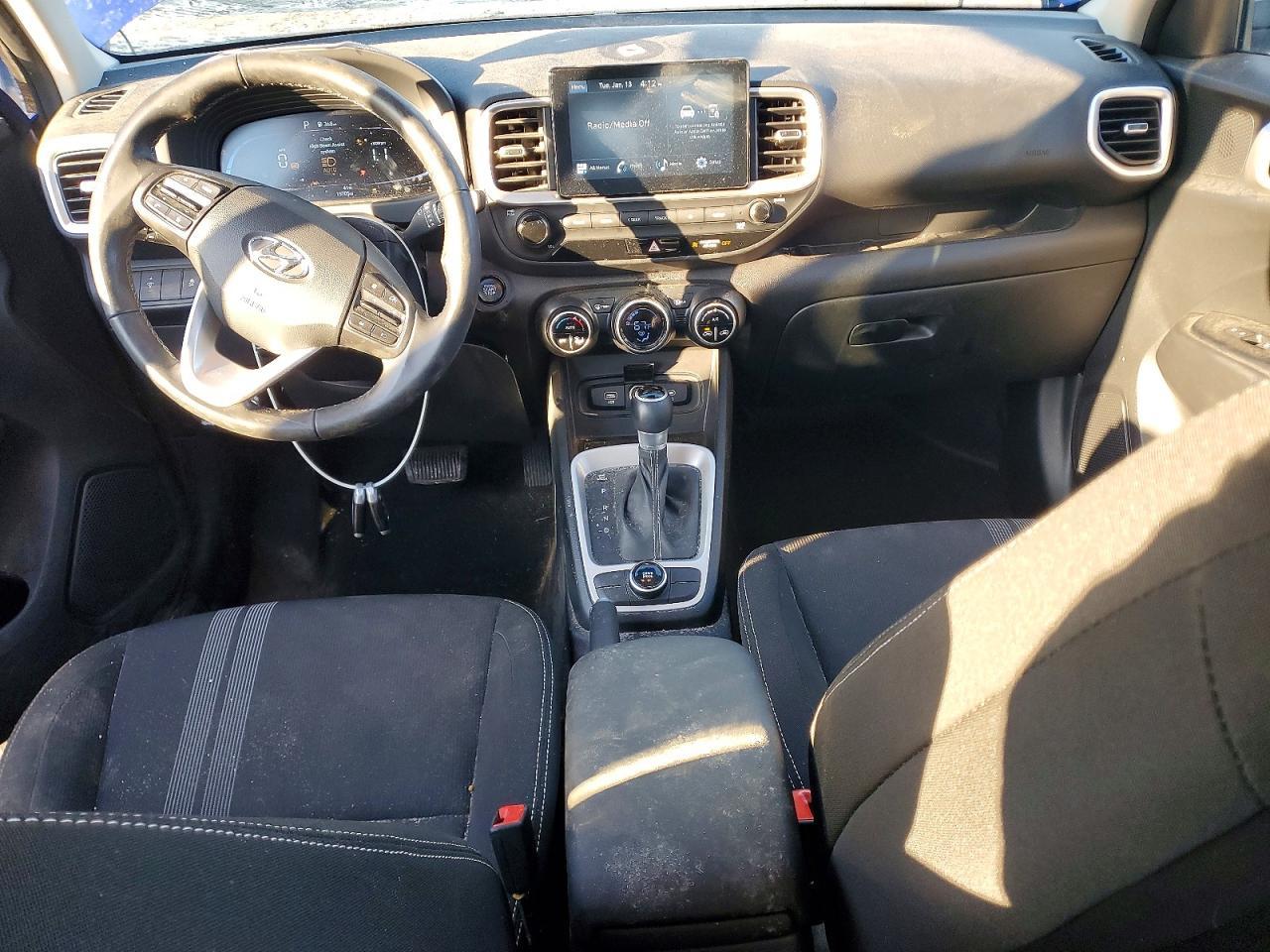 2024 Hyundai Venue Sel - zdjęcie 8