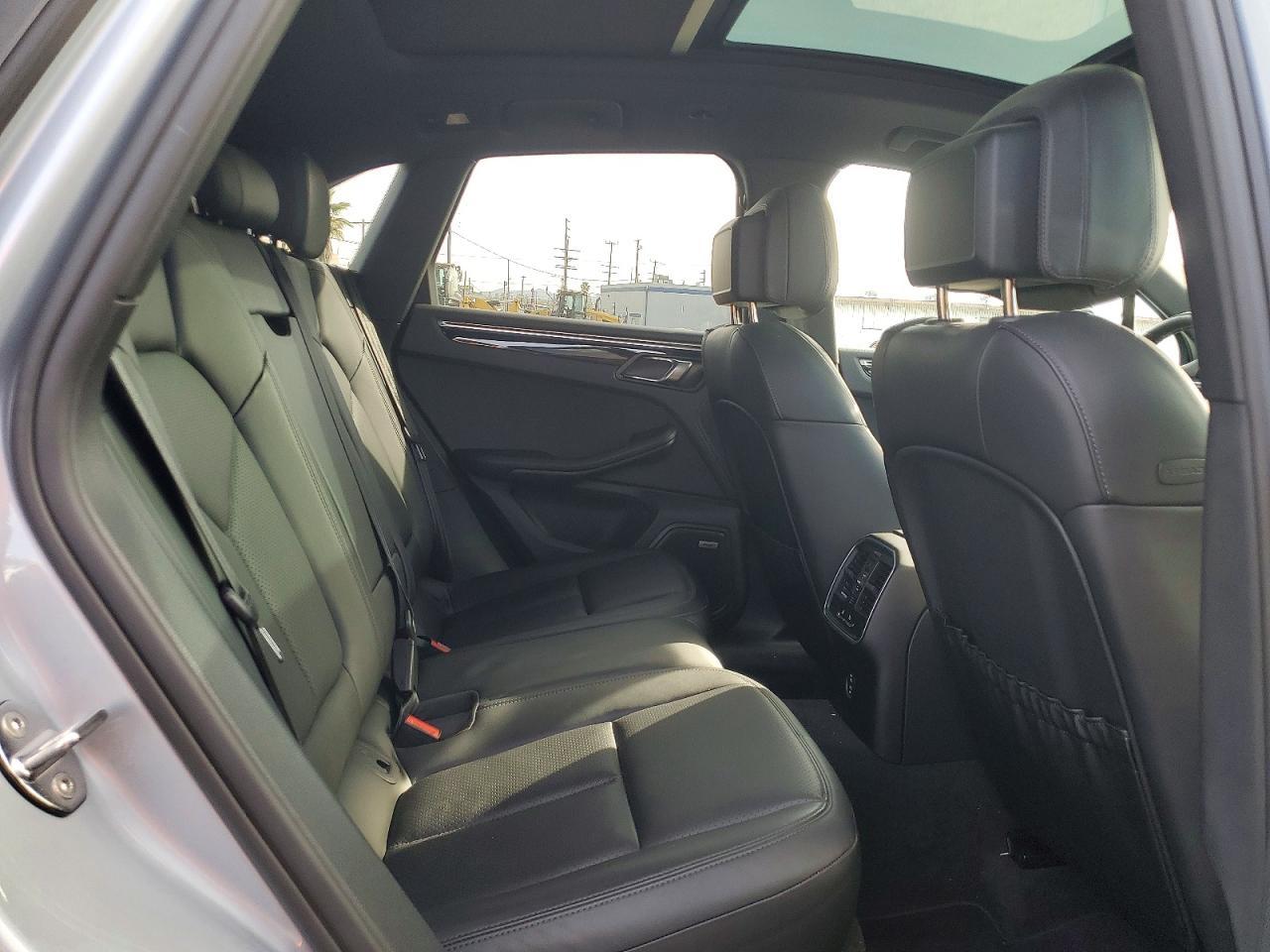 2022 Porsche Macan - zdjęcie 11