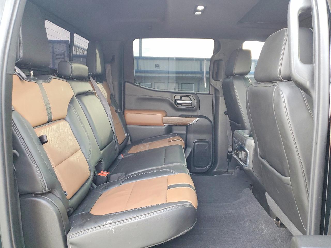 2020 Chevrolet Silverado K1500 High Country - zdjęcie 10