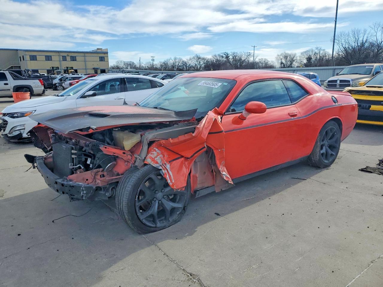 2016 Dodge Challenger Sxt - zdjęcie główne