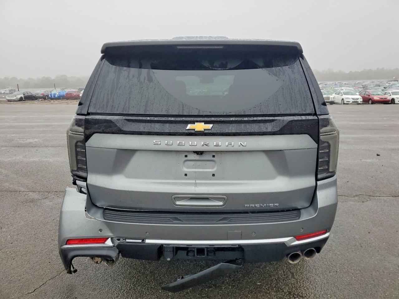 2025 Chevrolet Suburban K1500 Premier - zdjęcie 6