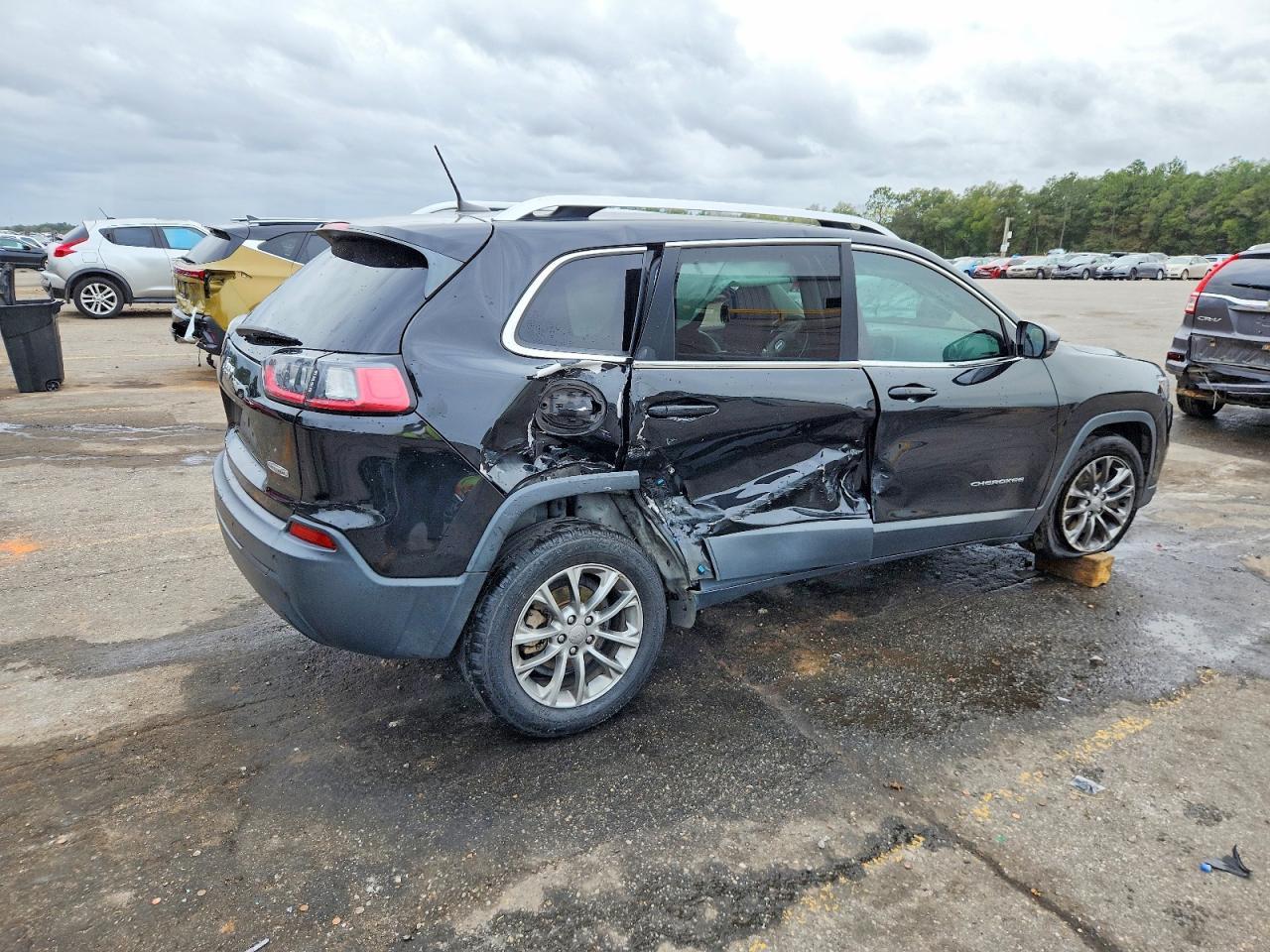 2019 Jeep Cherokee Latitude Plus - zdjęcie 3
