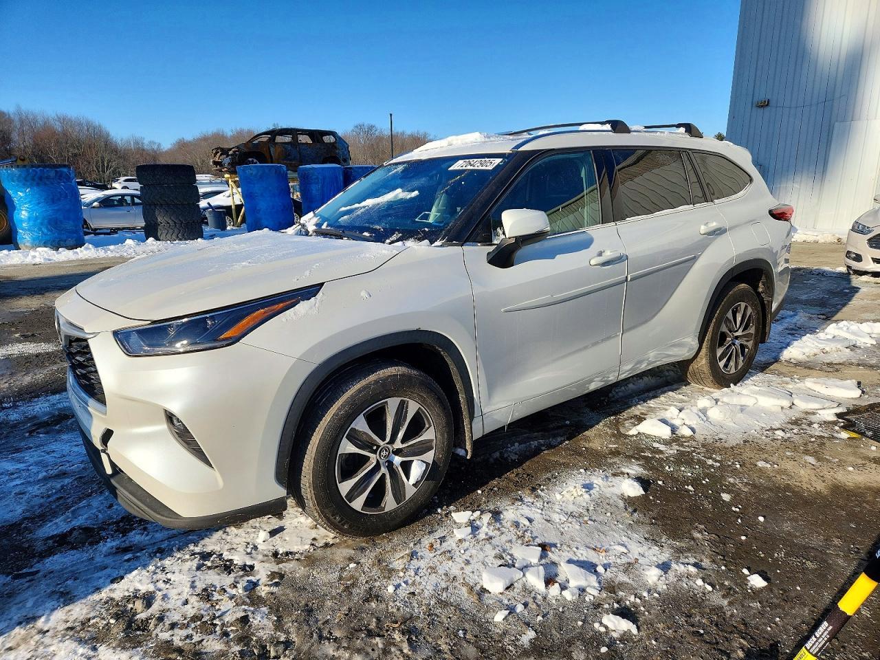 2023 Toyota Highlander Platinum - zdjęcie główne